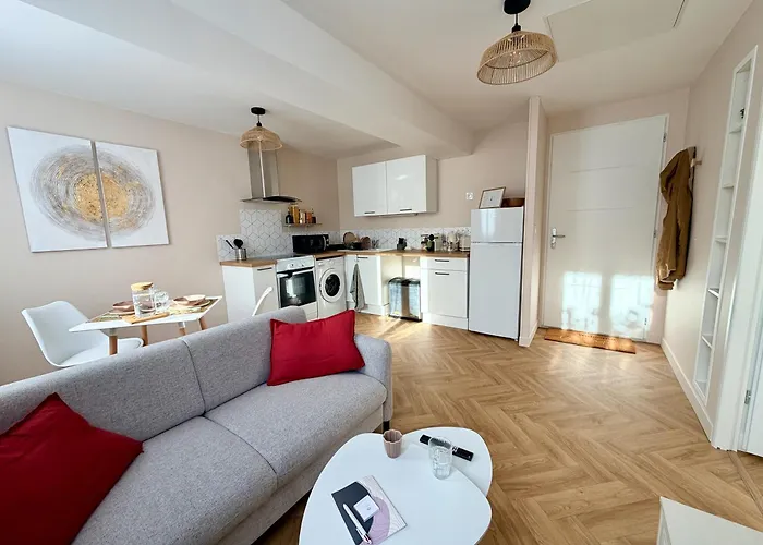 La Parenthese & Your Sweet Loc